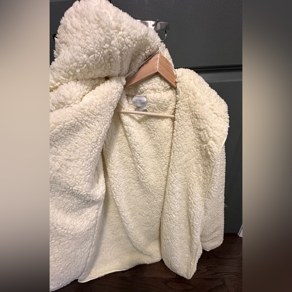 Oversized Cream Teddy Jacket (Urban Outfitters) (M/L) - Picture 5 of 9